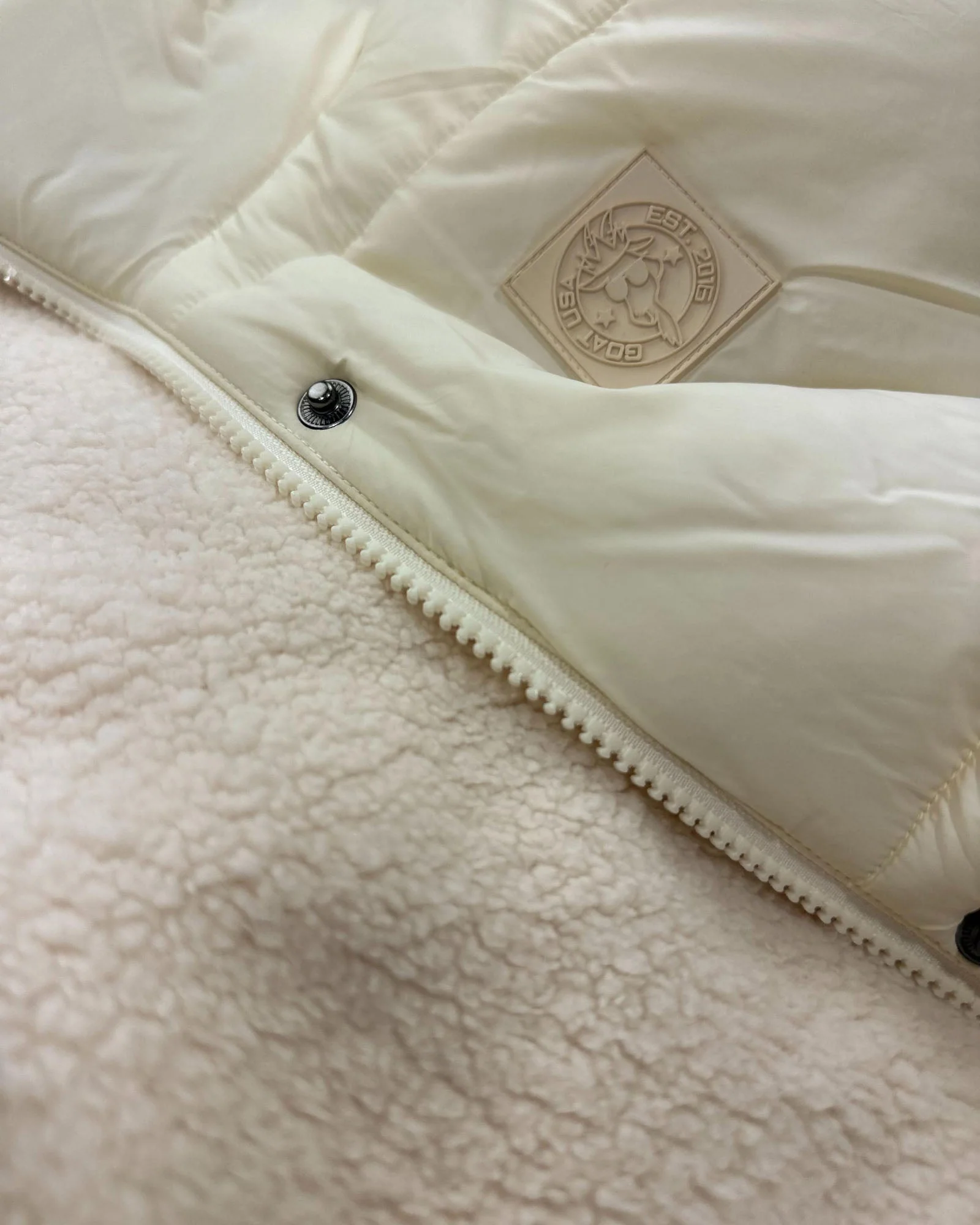 Women's Puffer Fleece Vest - Image 5